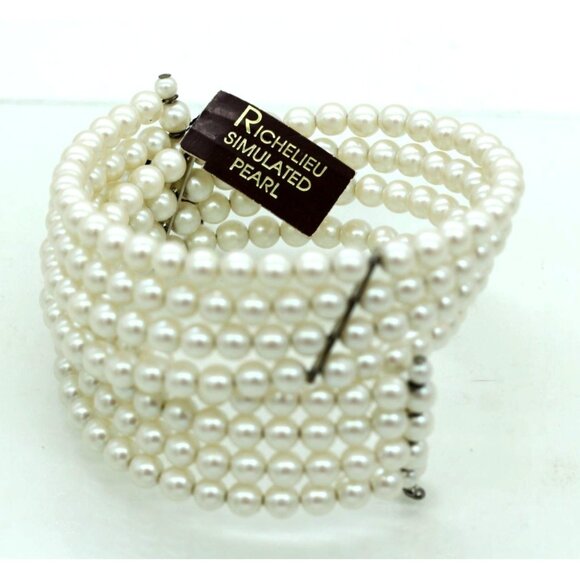 RICHELIEU vintage (NOS) simulated pearl 4 strand wrap around BRACELET excellent - Picture 2 of 7